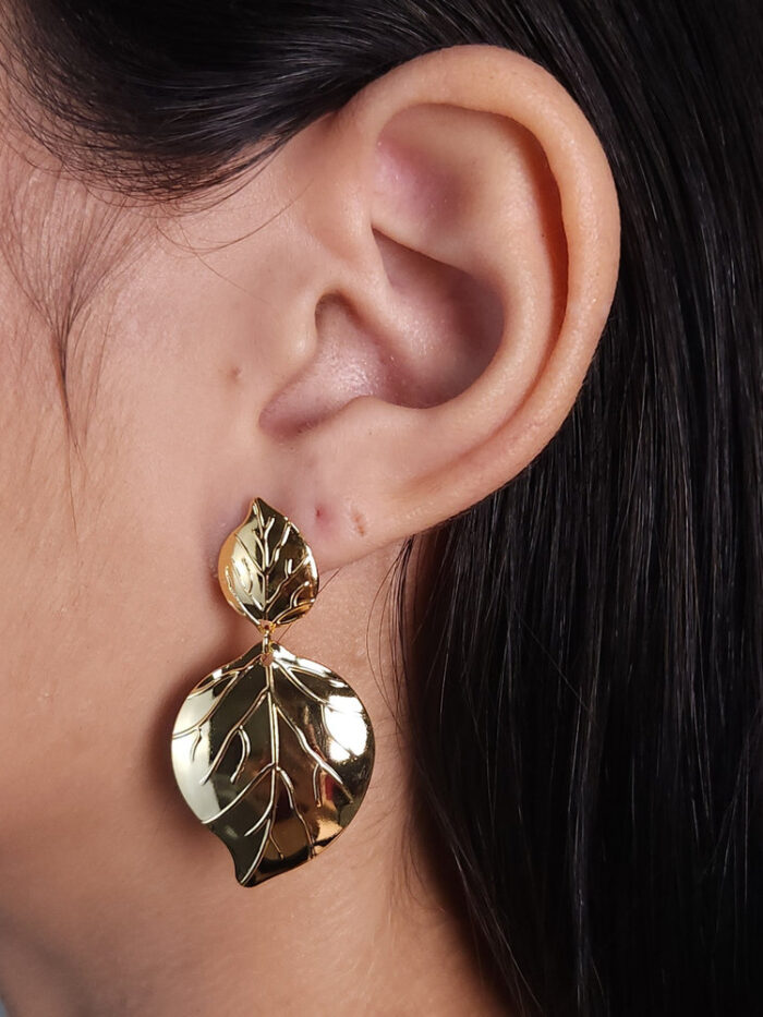 Brinco folhas dupla dourada