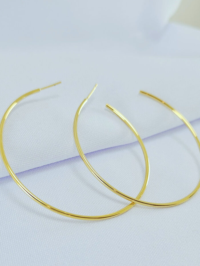 Argola aberta dourada