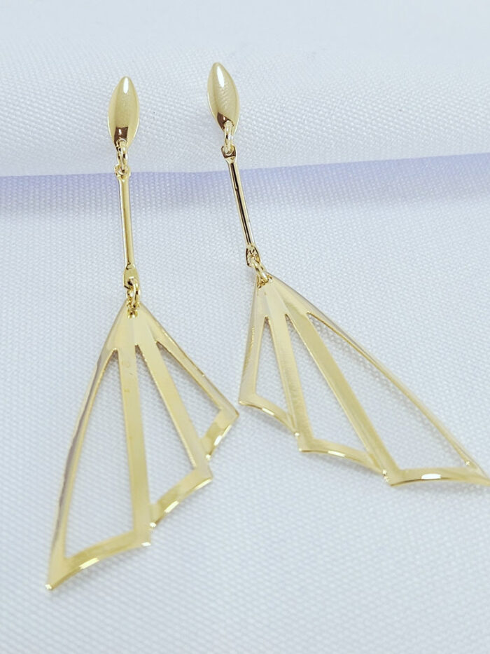 Brinco base navete detalhe caninho