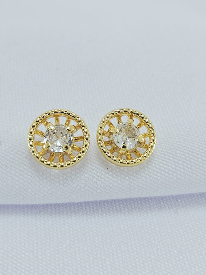 Brinco circulo vazado com ponto de luz