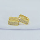 Brinco argolinha quadrado cravejado.