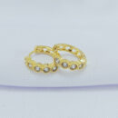 Argola com pedras cristal formato círculo