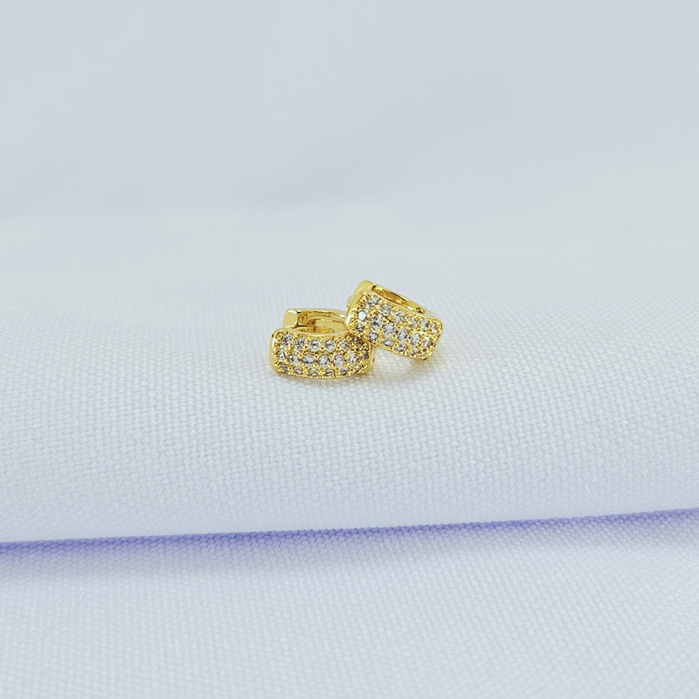 Argolinha frente cravejada