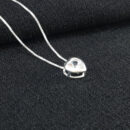 Gargantilha corrente veneziana com coração pedra cristal