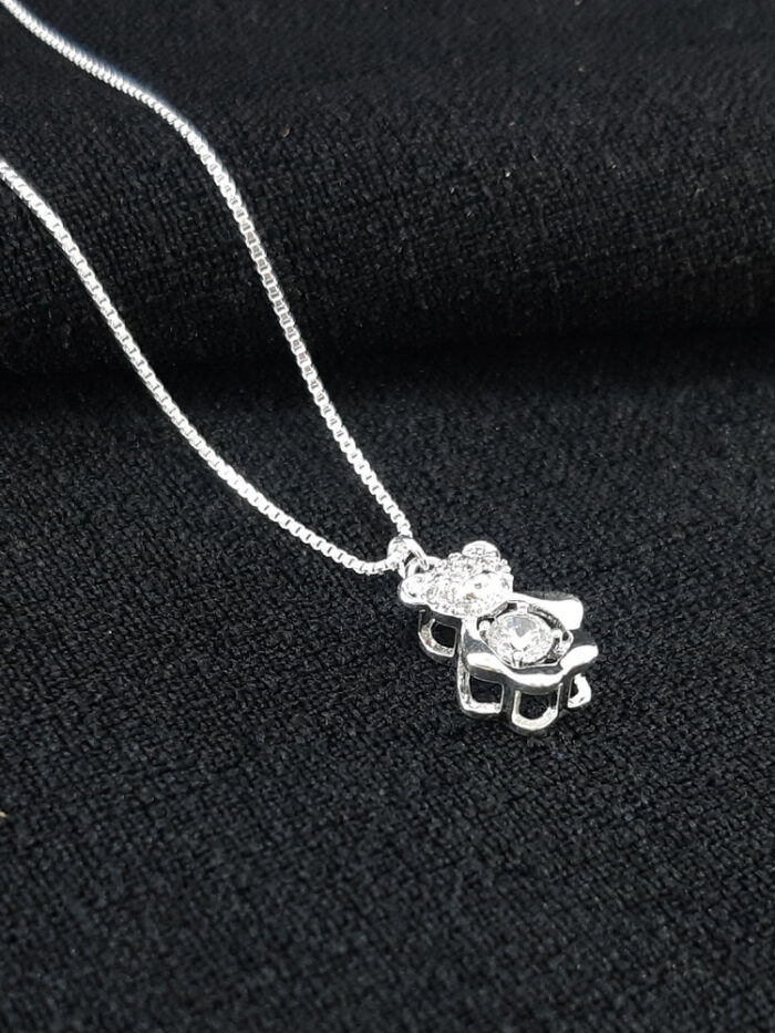 Gargantilha urso vazado com pedra cristal