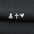 Trio de brinco Nossa Senhora Aparecida, cruz e Espirito Santo