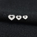 Trio de brincos coração cravejado detalhe vazado