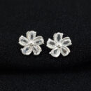 Brinco detalhado flor cristal