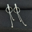 Brinco base lisa com círculo fio veneziana