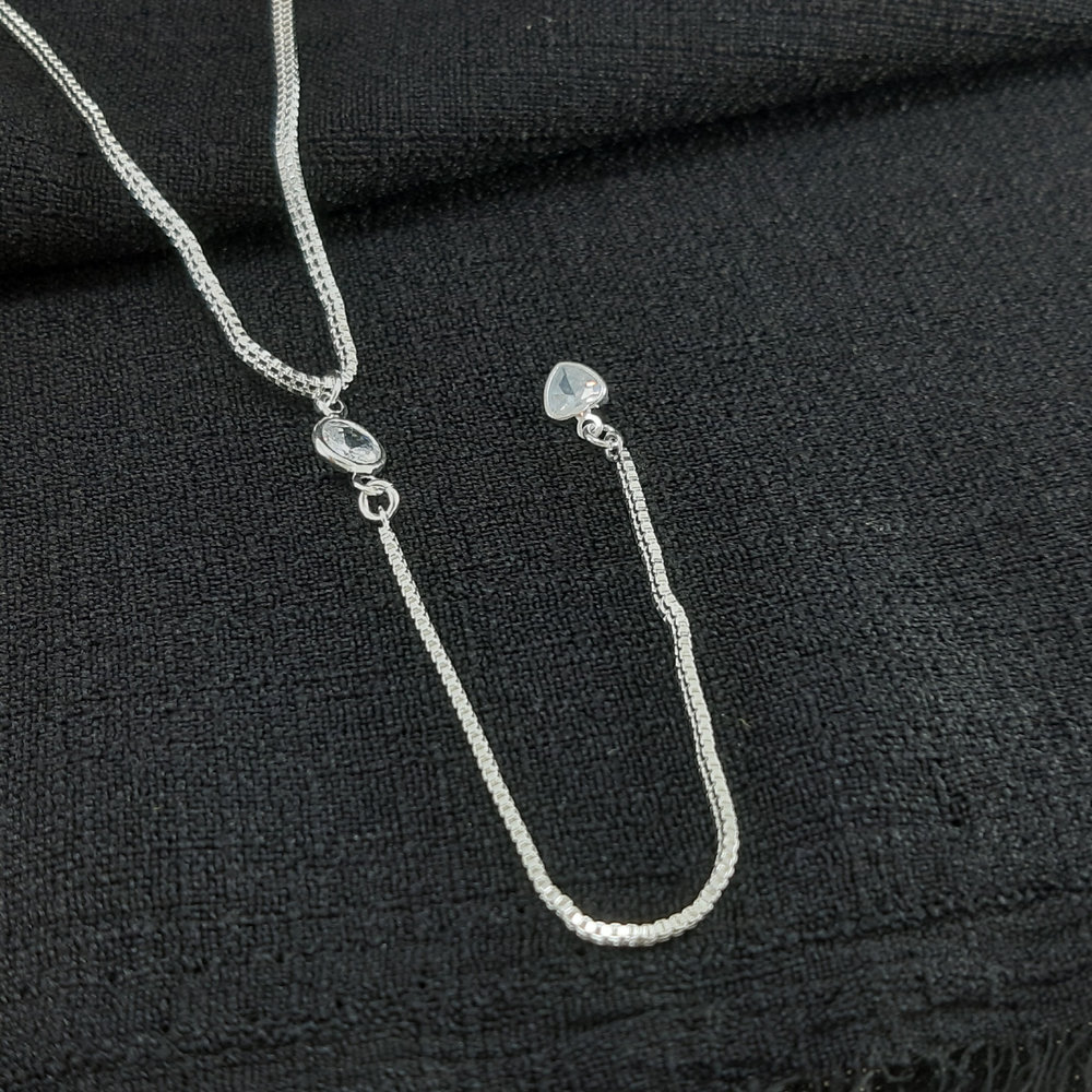 Gargantilha gravatinha detalhe pontos de luz