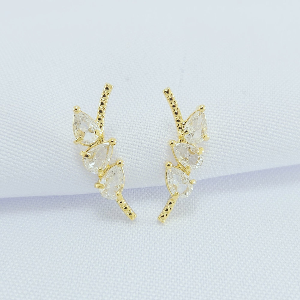 Brinco curvado gotas cristal