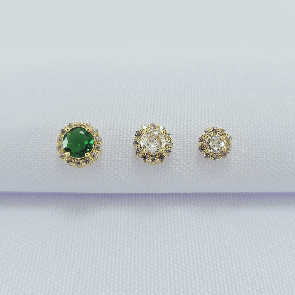 Trio de brincos sortidos borda cravejada