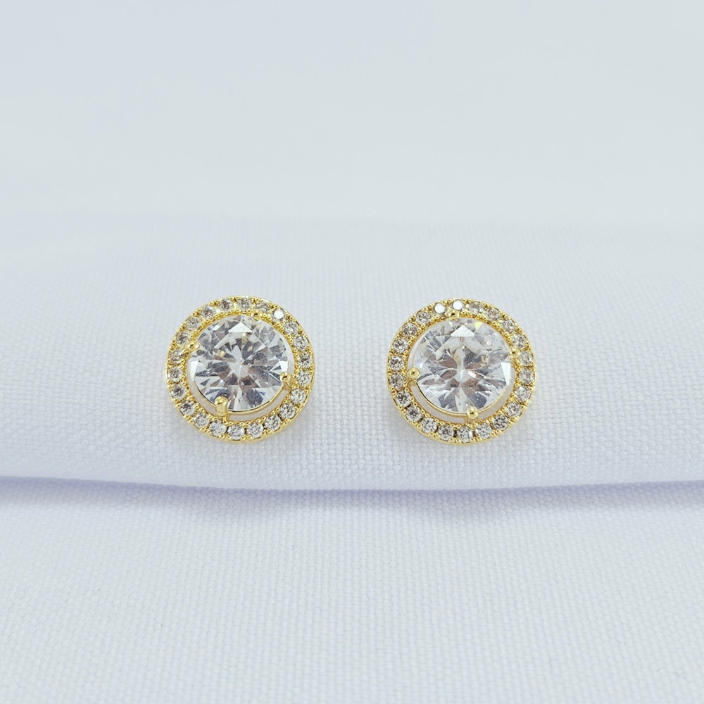 Brinco pedra cristal detalhe cravejado