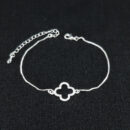 Pulseira veneziana detalhe trevo cravejado