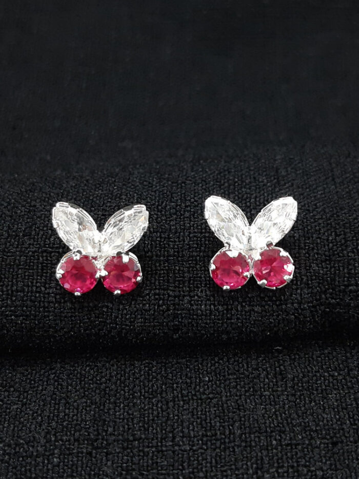 Brinco modelo borboleta
