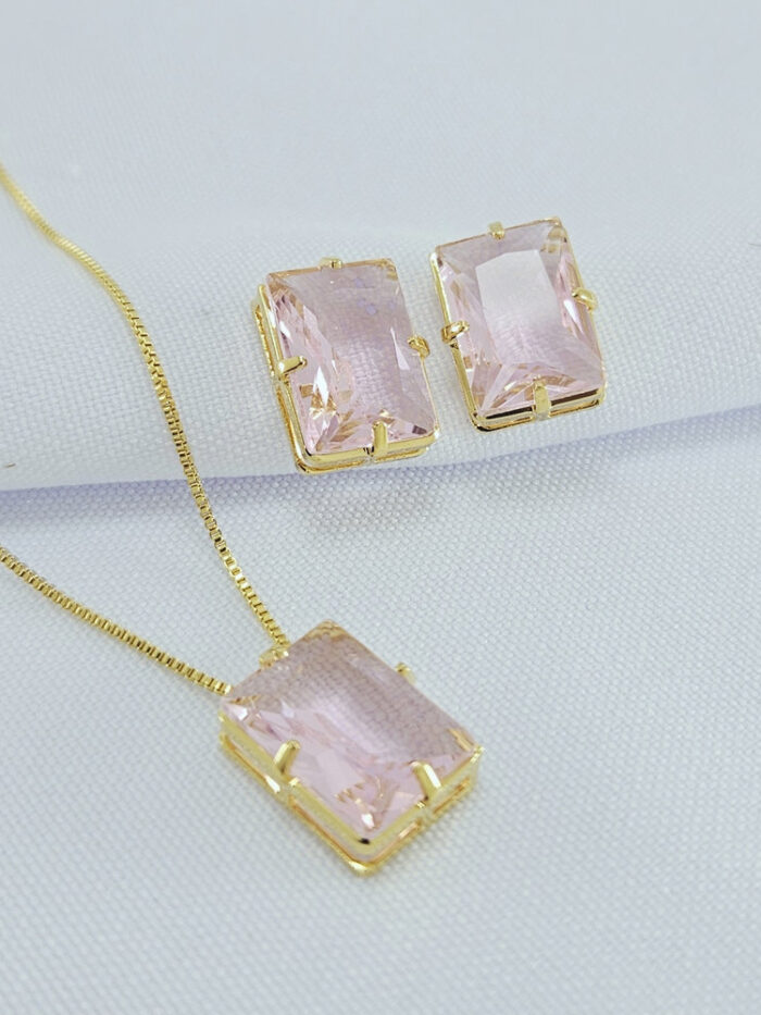 Conjunto retangular base dourada