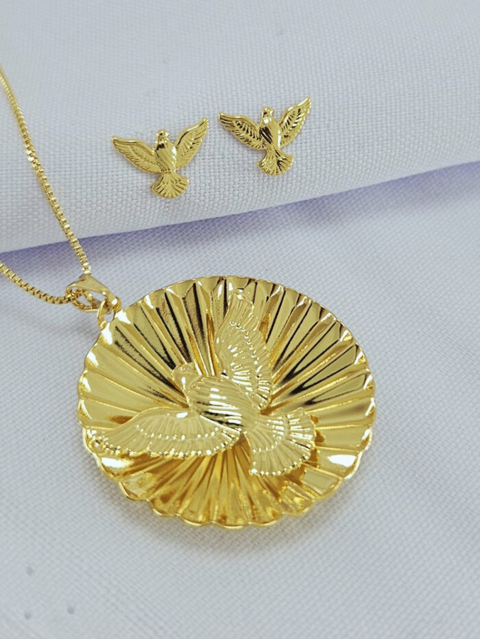 Conjunto Espirito Santo detalhe chapeado