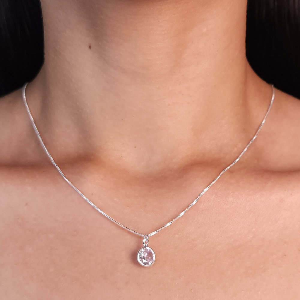 Gargantilha ponto de luz cristal