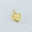 Pingente relicário coração detalhado