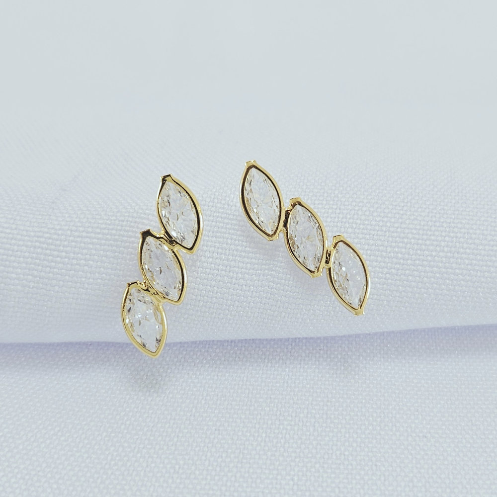 Brinco pedra navete triplo