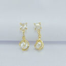 Brinco base cristal com pérola pêndulo