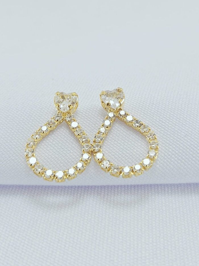 Brinco base coração cristal detalhe gota riviera