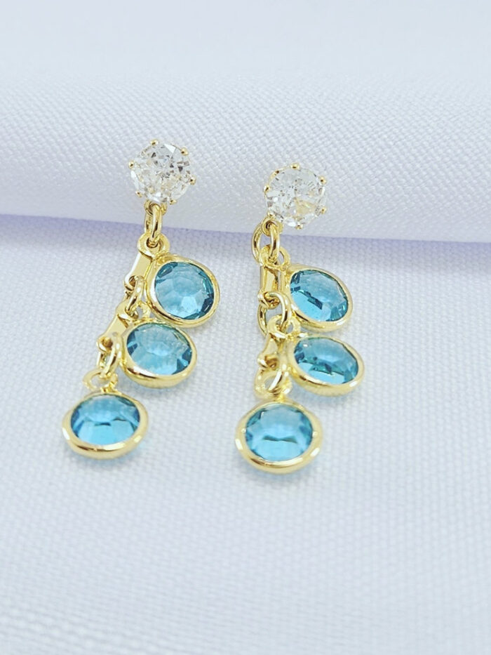 Brinco ponto de luz com cristais pêndulos