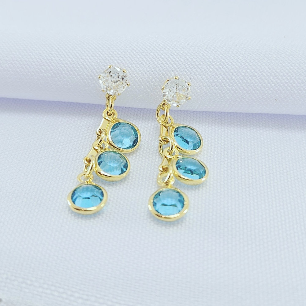 Brinco ponto de luz com cristais pêndulos