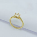 Anel pedra cristal detalhe cravejado