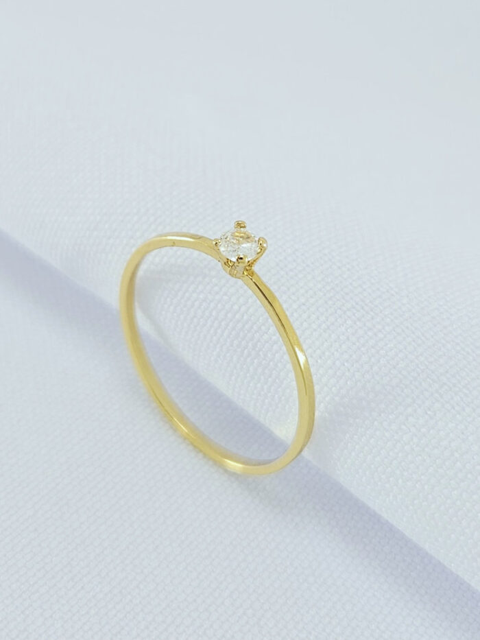 Anel cristal solitário