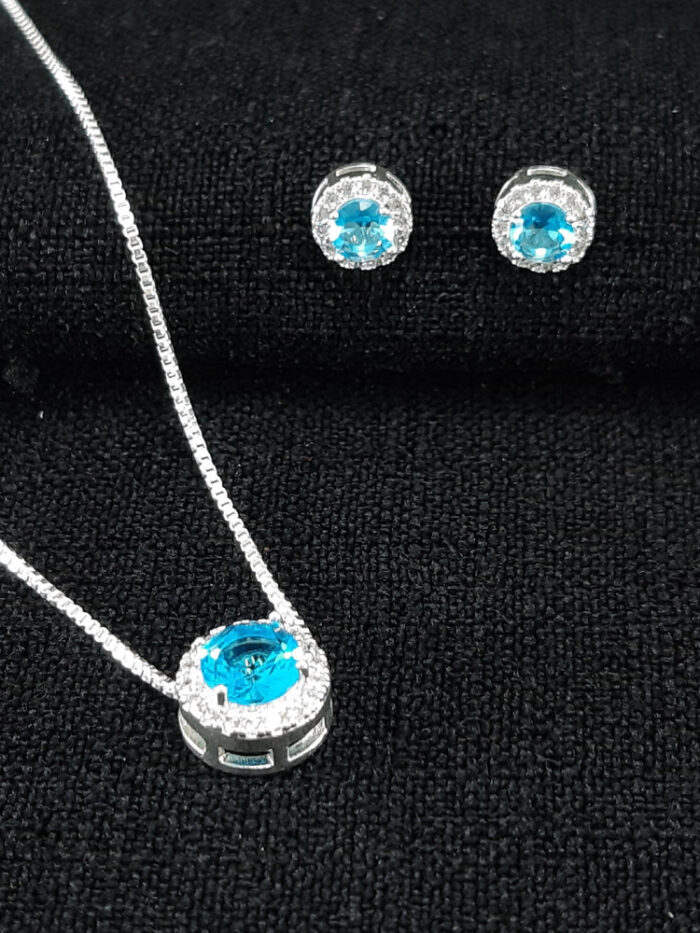 Conjunto circulo fio cravejado