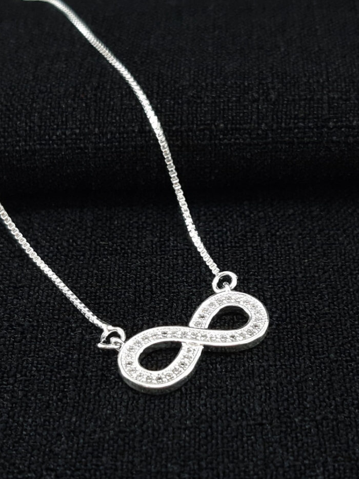 Gargantilha pingente simbolo do infinito