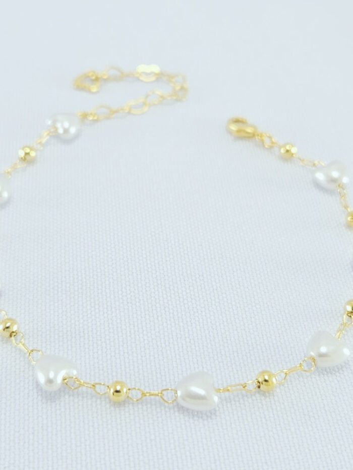 Pulseira detalhe coração com bolinhas douradas