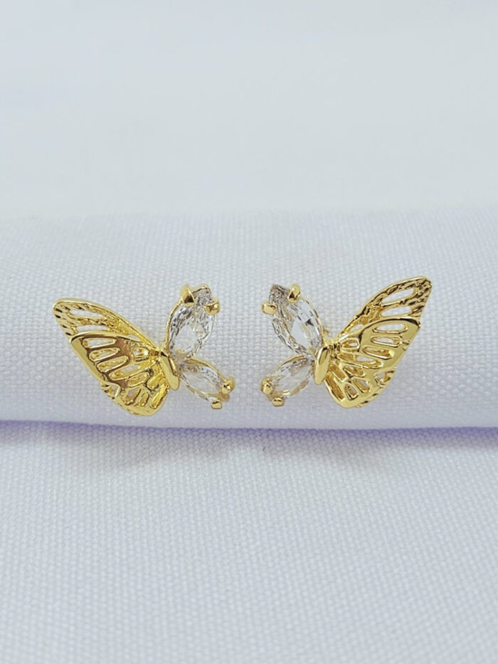 Brinco modelo borboleta detalhado