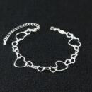 Pulseira elos corações vazados detalhados