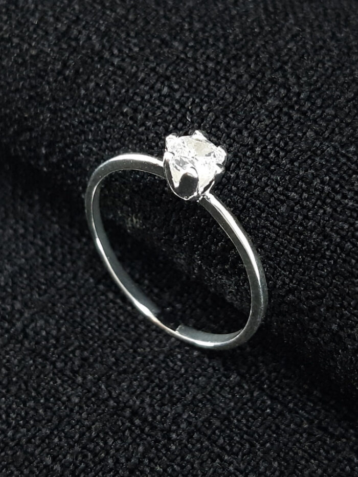 Anel pedra cristal solitário