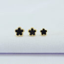 Trio de brincos flor borda detalhada