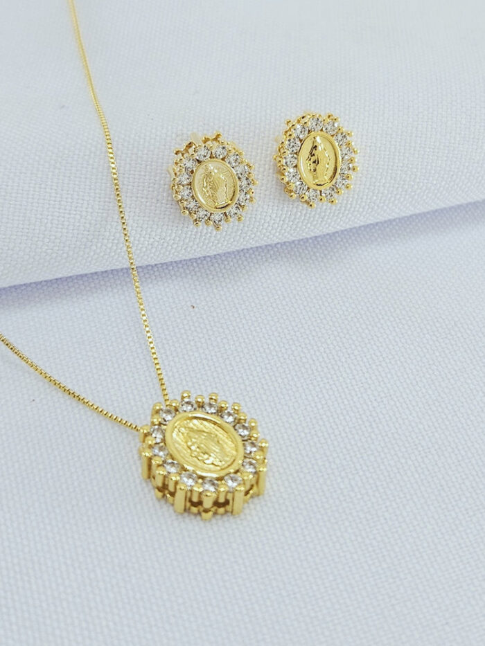 Conjunto N.S das Graças borda cravejada