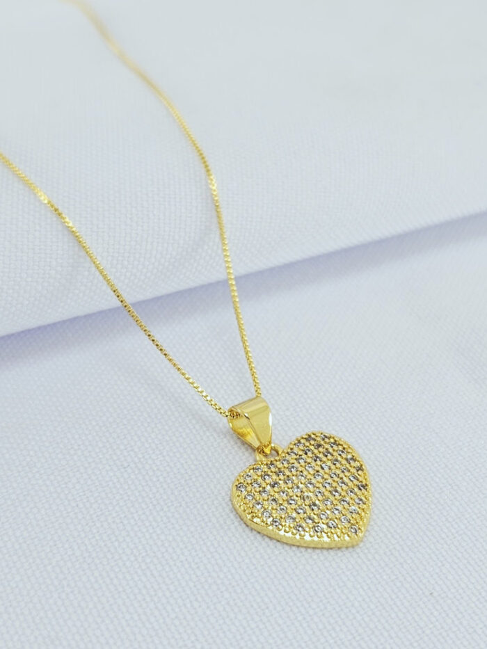 Gargantilha coração cravejado em zircônia