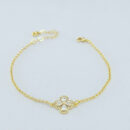 Pulseira com pingente trevo detalhado