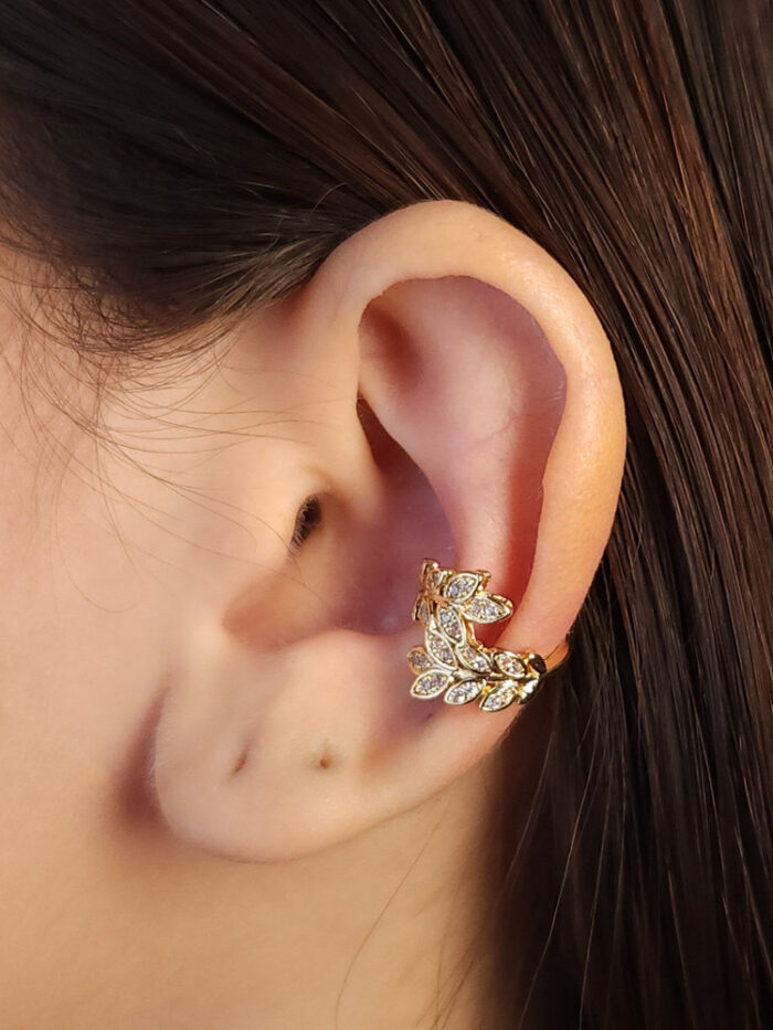 Brinco pier ramo de folhas cristal