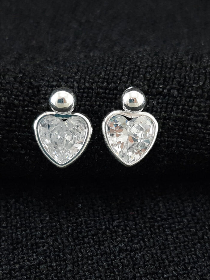 Brinco coração pedra cristal