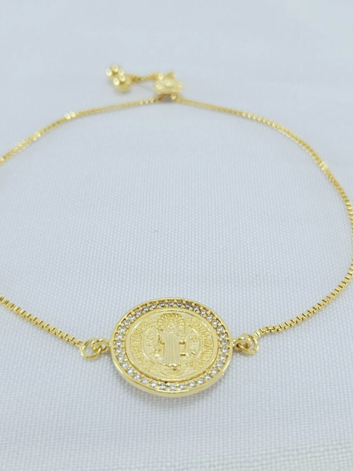 Pulseira medalha de São Bento cravejada