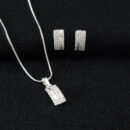 Conjunto faixa detalhe cravejado