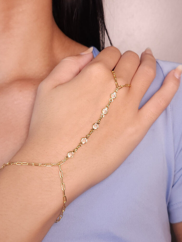 Pulseira de mão com pontos de luz