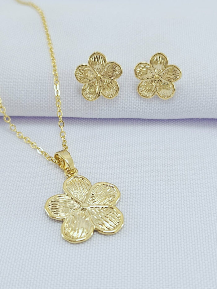 Conjunto flor detalhada
