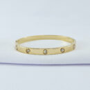 Bracelete detalhe pontos de luz