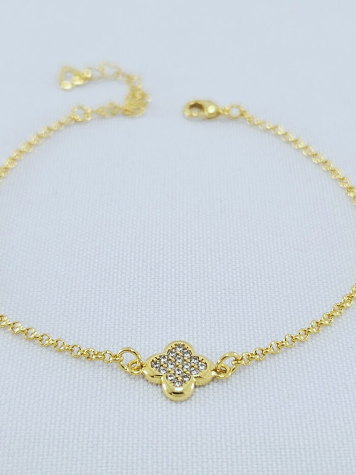 Pulseira elo americano com trevo cravejado
