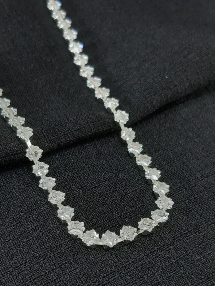 Gargantilha choker riviera pedras cristais