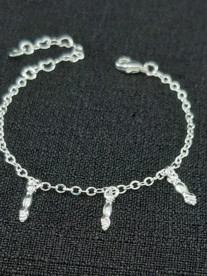 Pulseira infantil com figas